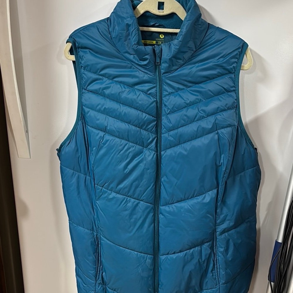 NWOT WOMENS 2X Puffer Vest -Teal